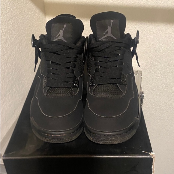 (2020) (with box) Jordan 4 Retro Black Cat
